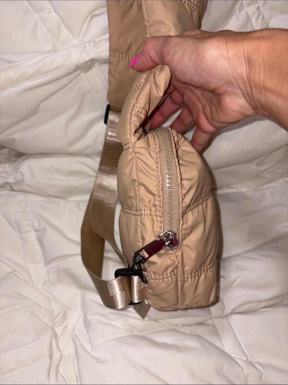 Nwt coco + Carmen Sling Puffer Bag - Picture 3 of 11